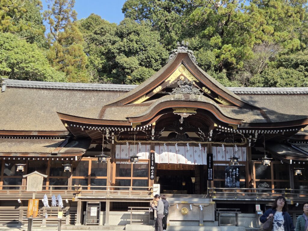 奈良県桜井市の大神神社本殿