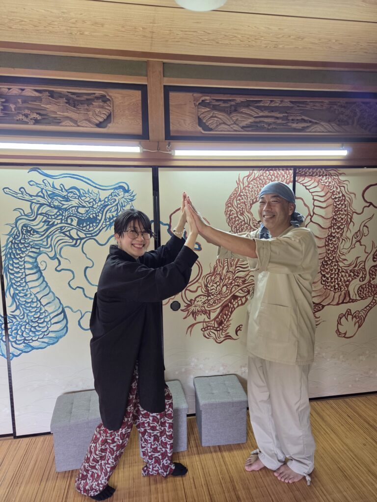 奈良県で職人と楽しむ鏡磨き体験